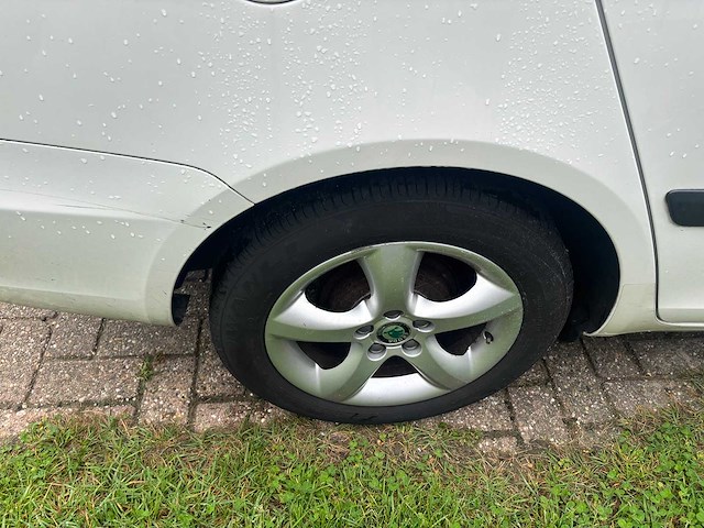 Skoda - fabia combi - 1.2 tdi greenline - car - - afbeelding 9 van  23