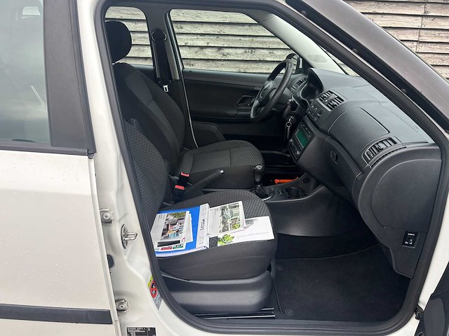 Skoda - fabia combi - 1.2 tdi greenline - car - - afbeelding 15 van  23