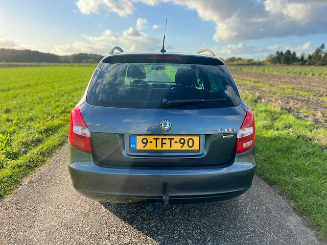 Skoda - fabia combi - 1.2 tsi scout - 9-tft-90 - 2012 - afbeelding 9 van  11