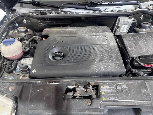 Skoda - fabia combi - 1.4-16v choice - 68-nv-sp - afbeelding 10 van  19