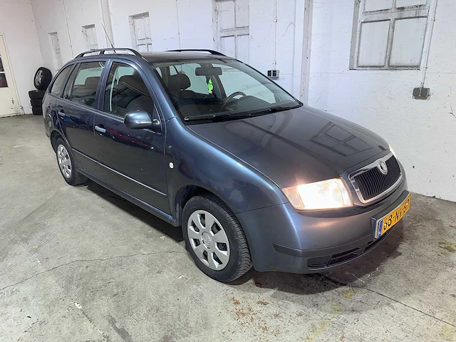 Skoda - fabia combi - 1.4-16v choice - 68-nv-sp - afbeelding 17 van  19