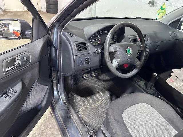 Skoda - fabia combi - 1.4-16v choice - 68-nv-sp - afbeelding 19 van  19