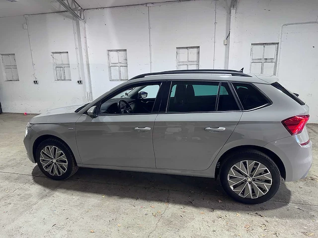 Skoda - kamiq - 1.5 tsi act sp bns - gjr-96-k - afbeelding 2 van  22