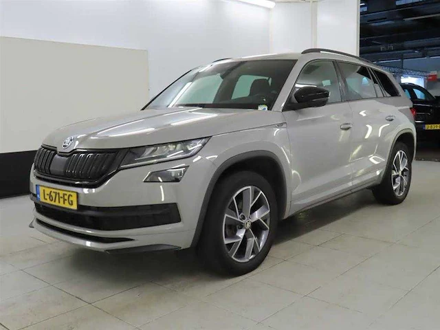 Skoda - kodiaq - 1.5 tsi sportline business 7persoons 2021 | l-671-fg - afbeelding 1 van  32