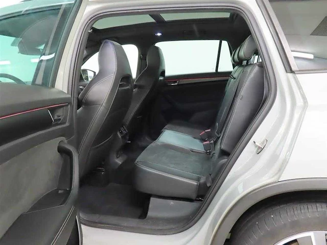 Skoda - kodiaq - 1.5 tsi sportline business 7persoons 2021 | l-671-fg - afbeelding 16 van  32