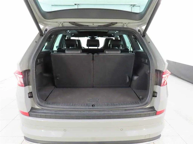 Skoda - kodiaq - 1.5 tsi sportline business 7persoons 2021 | l-671-fg - afbeelding 18 van  32