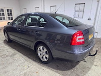 Skoda - octavia - 1.6 ambiente bns - 13-hbp-4 - afbeelding 15 van  21