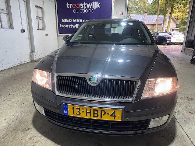 Skoda - octavia - 1.6 ambiente bns - 13-hbp-4 - afbeelding 19 van  21