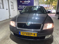 Skoda - octavia - 1.6 ambiente bns - 13-hbp-4 - afbeelding 19 van  21