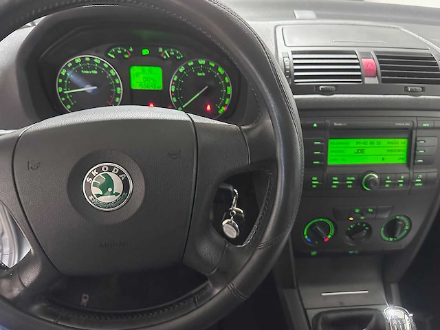 Skoda - octavia - 1.6 ambiente bns - 13-hbp-4 - afbeelding 21 van  21