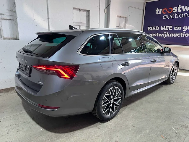Skoda - octavia - 2.0 tdi - duitse papieren- 20 - afbeelding 20 van  24