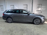 Skoda - octavia - 2.0 tdi - duitse papieren- 20 - afbeelding 21 van  24