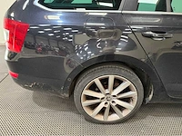 Skoda - octavia combi - 1.4 tsi - dsg - personenauto - 2013 - afbeelding 16 van  27