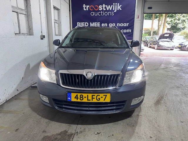 Skoda - octavia combi - 1.4 tsi elegance bns - 48-lfg-7 - afbeelding 10 van  15