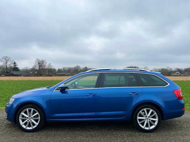 Skoda - octavia combi - 1.4 tsi grt sty. bns - nk-256-d - 2017 - afbeelding 5 van  12