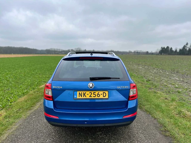 Skoda - octavia combi - 1.4 tsi grt sty. bns - nk-256-d - 2017 - afbeelding 7 van  12