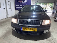 Skoda - octavia combi - 1.6 elegance - 85-sf-rz - afbeelding 16 van  18