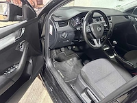 Skoda - octavia combi - 1.6 tdi grt amb. bns - kx-013-j - afbeelding 21 van  21