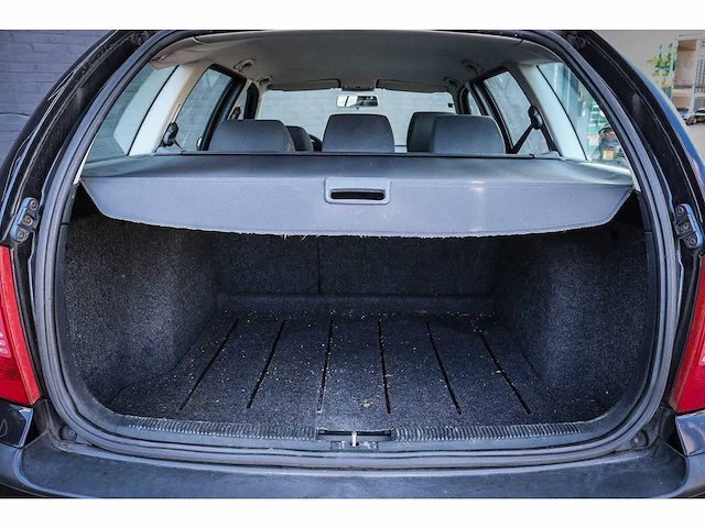 Skoda - octavia combi - 1.8 t tour 10-pz-pb - afbeelding 5 van  21