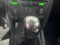 Skoda - octavia combi - 2.0 fsi elegance - 50-rj-nh - afbeelding 7 van  22