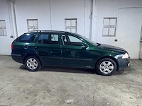 Skoda - octavia combi - 2.0 fsi elegance - 50-rj-nh - afbeelding 19 van  22