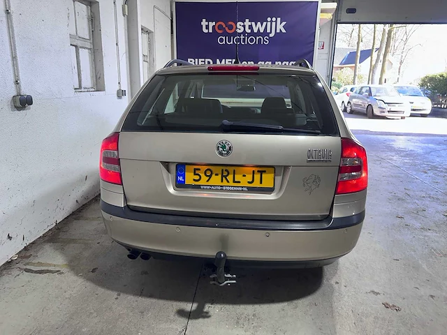 Skoda - octavia combi - 2.0 fsi elegance - 59-rl-jt - afbeelding 15 van  20