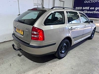 Skoda - octavia combi - 2.0 fsi elegance - 59-rl-jt - afbeelding 16 van  20