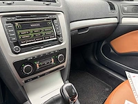 Skoda - octavia combi - elegance business line - personenauto - afbeelding 16 van  19