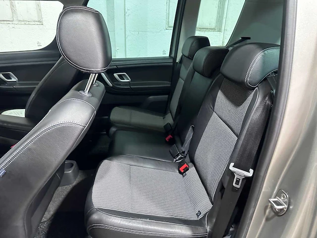 Skoda - roomster - 1.6-16v comfort - 95-xn-rv - afbeelding 6 van  17