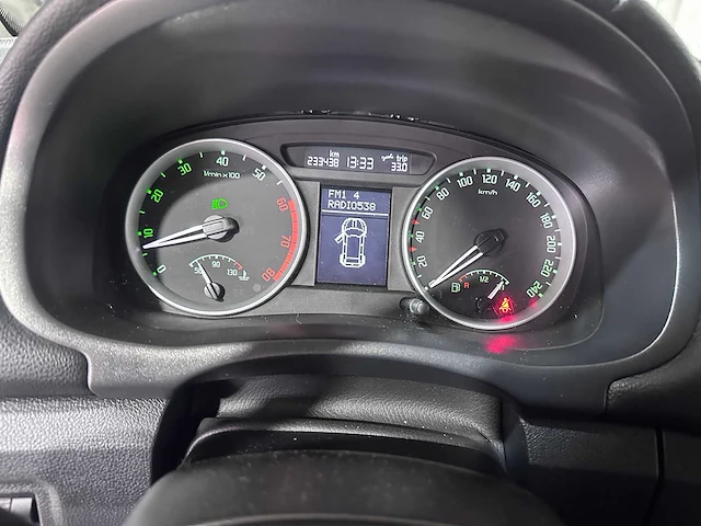 Skoda - roomster - 1.6-16v comfort - 95-xn-rv - afbeelding 16 van  17