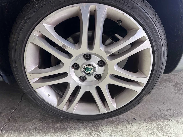 Skoda - superb combi - 1.8 tsi elegance bns - 69-nhd-9 - afbeelding 13 van  22