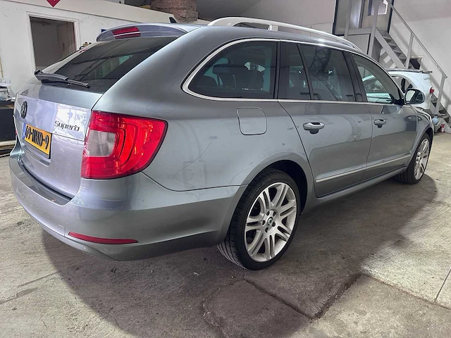 Skoda - superb combi - 1.8 tsi elegance bns - 69-nhd-9 - afbeelding 18 van  22