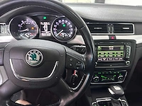Skoda - superb combi - 1.8 tsi elegance bns - 69-nhd-9 - afbeelding 22 van  22