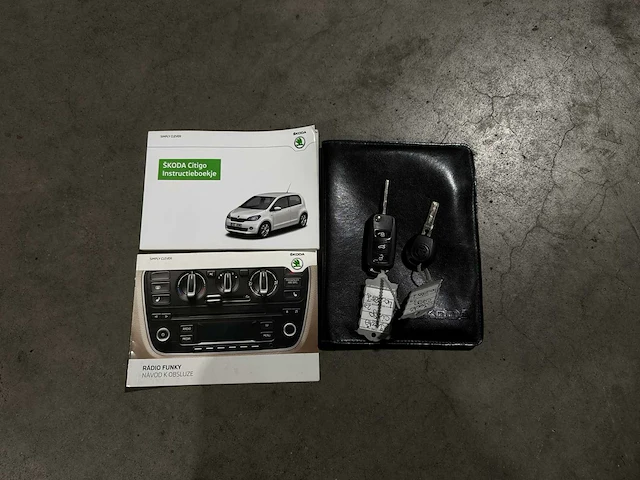 Skoda citigo 1.0 easy 60pk 2012, 40-zbx-7 - afbeelding 29 van  35