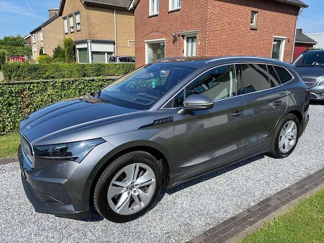 Skoda enyaq 80 - personenauto - 2023 - afbeelding 56 van  61
