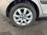 Skoda fabia 1.2-12v sprint, 65-lbh-6 - afbeelding 13 van  17