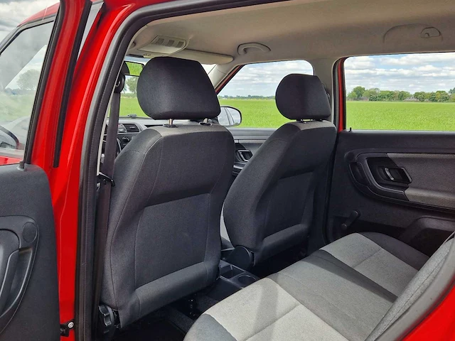 Skoda fabia 1.2 active, h-373-zl - afbeelding 10 van  19