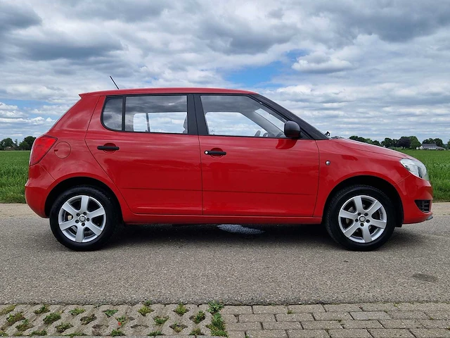 Skoda fabia 1.2 active, h-373-zl - afbeelding 17 van  19