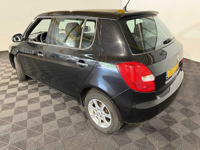 Skoda fabia 1.2 comfort, 06-jpg-9 - afbeelding 6 van  13