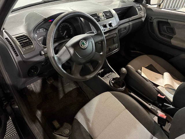 Skoda fabia 1.2 comfort, 06-jpg-9 - afbeelding 12 van  13