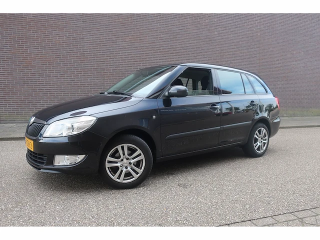 Skoda fabia 1.2 tsi ambition, 37-tzh-2 - afbeelding 1 van  16