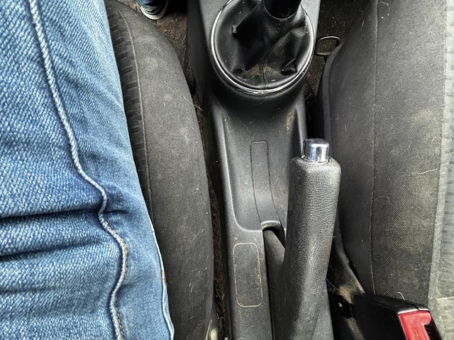 Skoda fabia 1.2i ambiente, 2011 - afbeelding 5 van  30