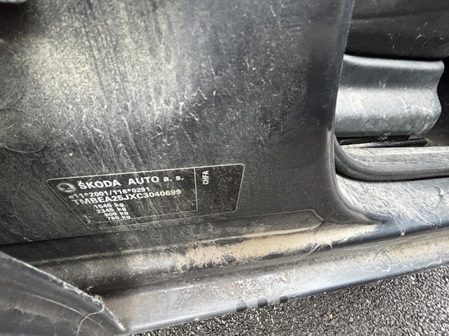 Skoda fabia 1.2i ambiente, 2011 - afbeelding 13 van  30