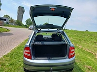 Skoda fabia 1.4 16v ambiente, 30-rj-vp - afbeelding 18 van  18