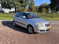 Skoda fabia 1.4-16v ambition bns , 43-kxd-4 - afbeelding 2 van  14