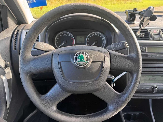 Skoda fabia 1.4-16v ambition bns , 43-kxd-4 - afbeelding 7 van  14