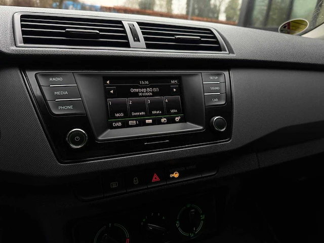 Skoda fabia combi 1.0 mpi active, gtk-12-f - afbeelding 17 van  17