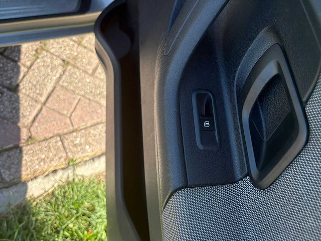 Skoda fabia combi 1.2-12v fresh , 40-tnh-1 - afbeelding 8 van  25