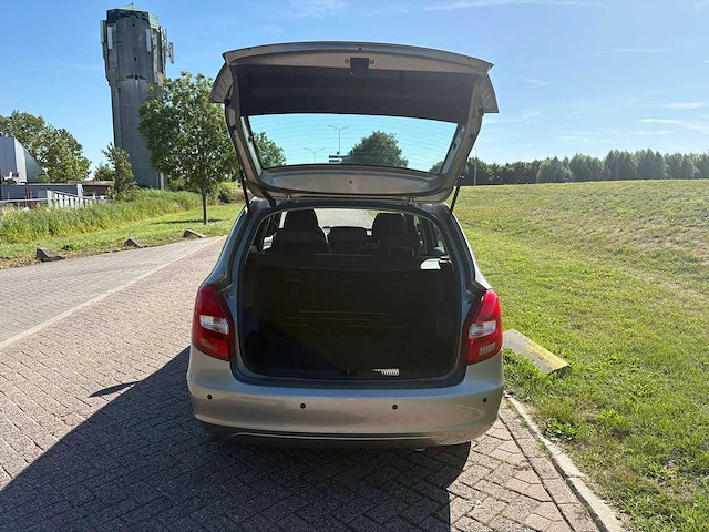 Skoda fabia combi 1.2-12v fresh , 40-tnh-1 - afbeelding 14 van  25