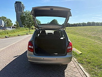 Skoda fabia combi 1.2-12v fresh , 40-tnh-1 - afbeelding 14 van  25